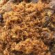 Hidangan tradisional, kuliner nusantara, serundeng daging sapi empuk patut dicoba di rumah.