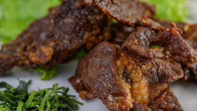 Ilustrasi : Daging sapi yang empuk dan gurih tanpa harus menggunakan santan.