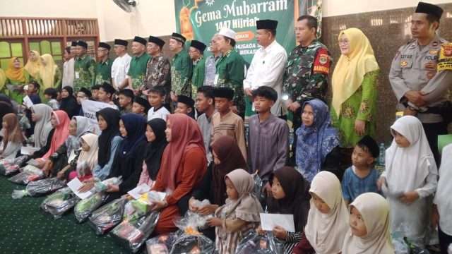 Menggema hingga ke hati umat! Gema Muharram 1447 H di Setu Bekasi hadirkan santunan, donor darah, hingga seruan ekonomi umat. Bersama KOKAM, dakwah tak hanya disuarakan, tapi dihadirkan nyata!